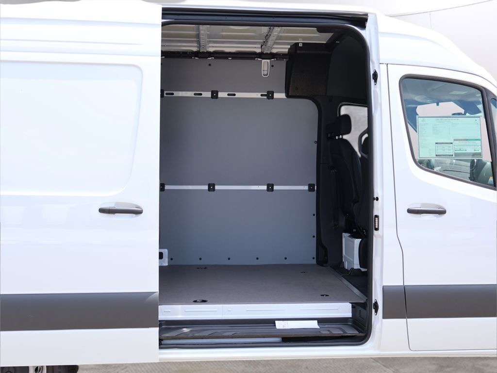 2026 Mercedes-Benz Sprinter 2500 Cargo 144 WB High Roof San Clemente CA