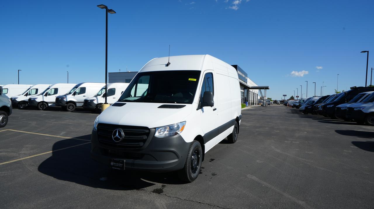 2026 Mercedes-Benz Sprinter 2500 144 WB HO's photo