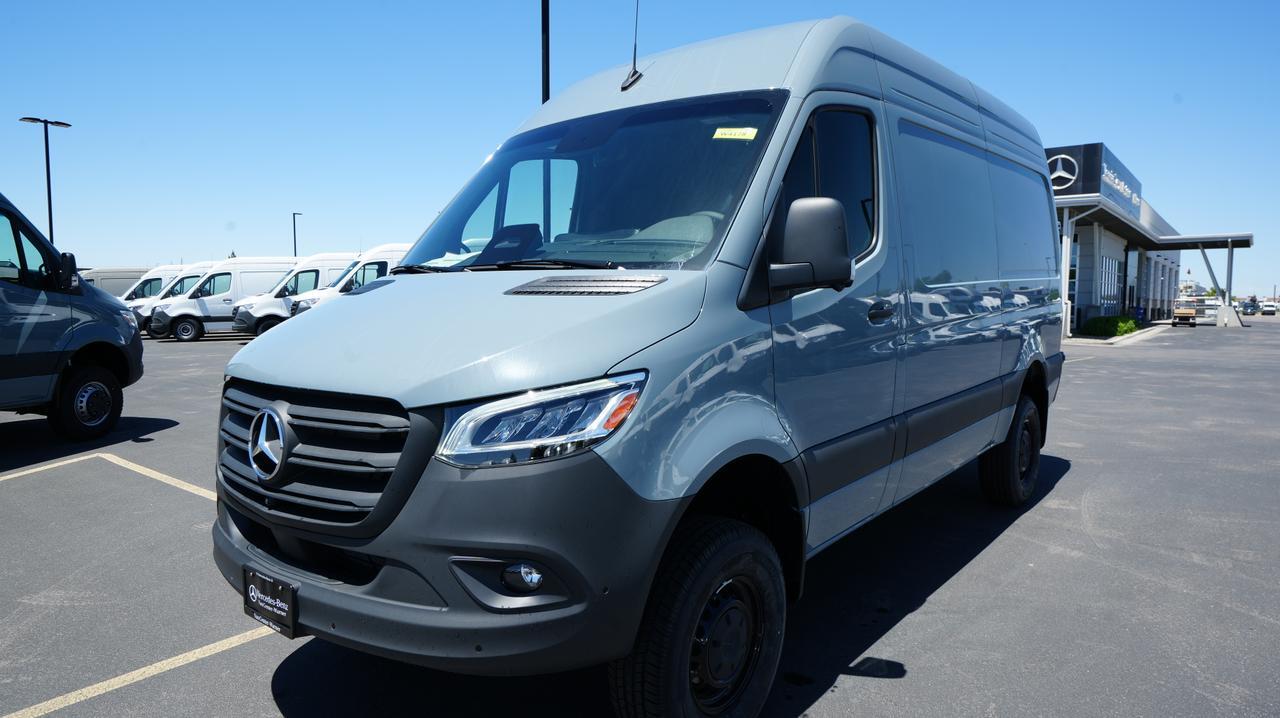 2026 Mercedes-Benz Sprinter 2500 144 WB HO AWD's photo