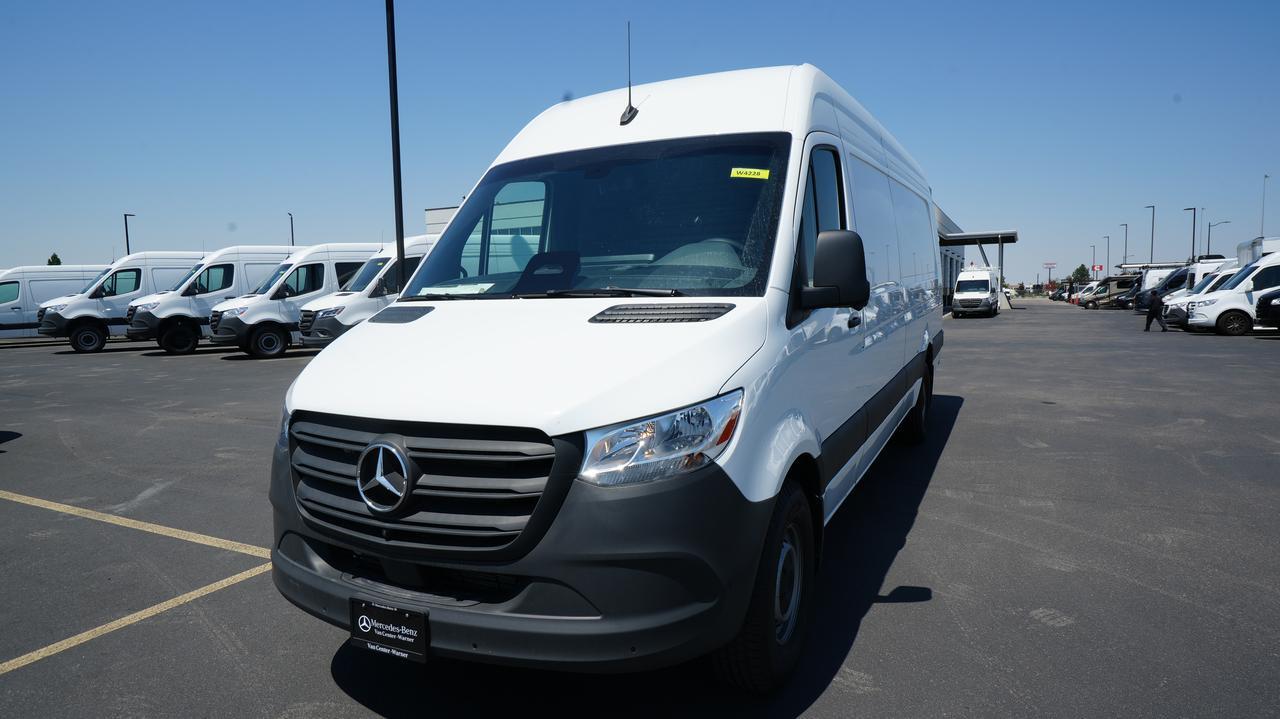 New 2026 Mercedes-Benz Sprinter 2500 Cargo 170 Extended