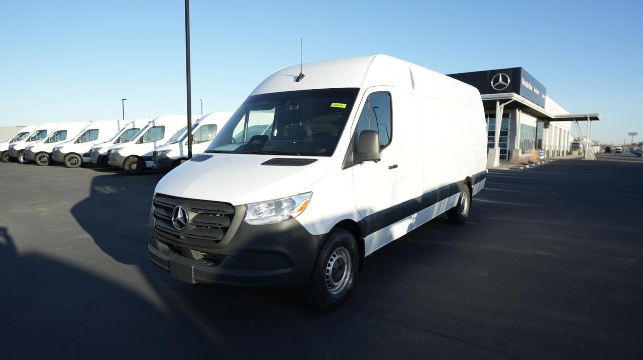 2026 Mercedes-Benz Sprinter 2500 170 Ext WB HO High Roof's photo
