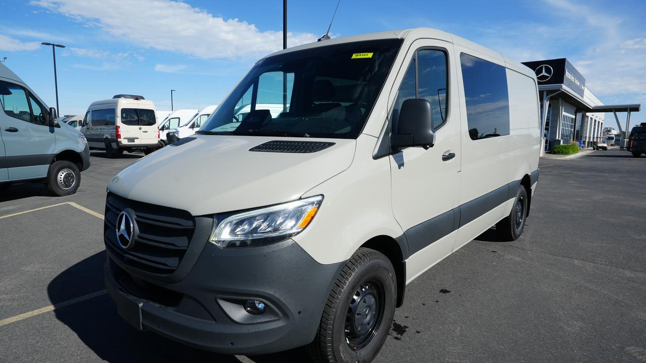 New 2026 Mercedes-Benz Sprinter 2500 Crew 144 WB