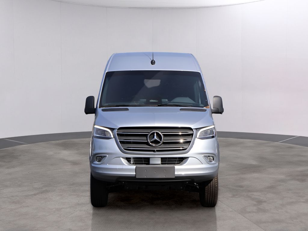 2026 Mercedes-Benz Sprinter 2500 Passenger 144 WB High Roof San Clemente CA