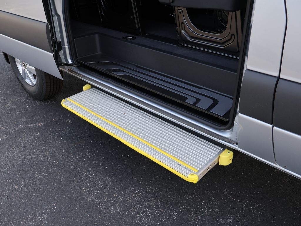 2026 Mercedes-Benz Sprinter 2500 Passenger 144 WB High Roof San Clemente CA