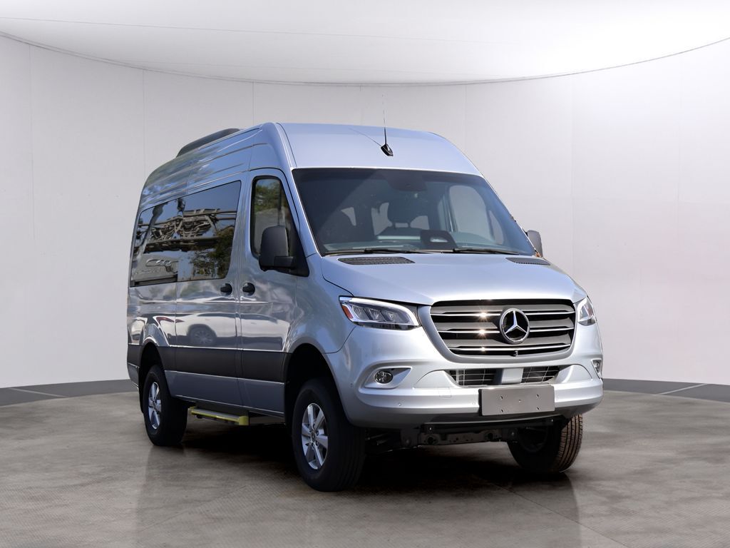 2026 Mercedes-Benz Sprinter 2500 Passenger 144 WB High Roof
