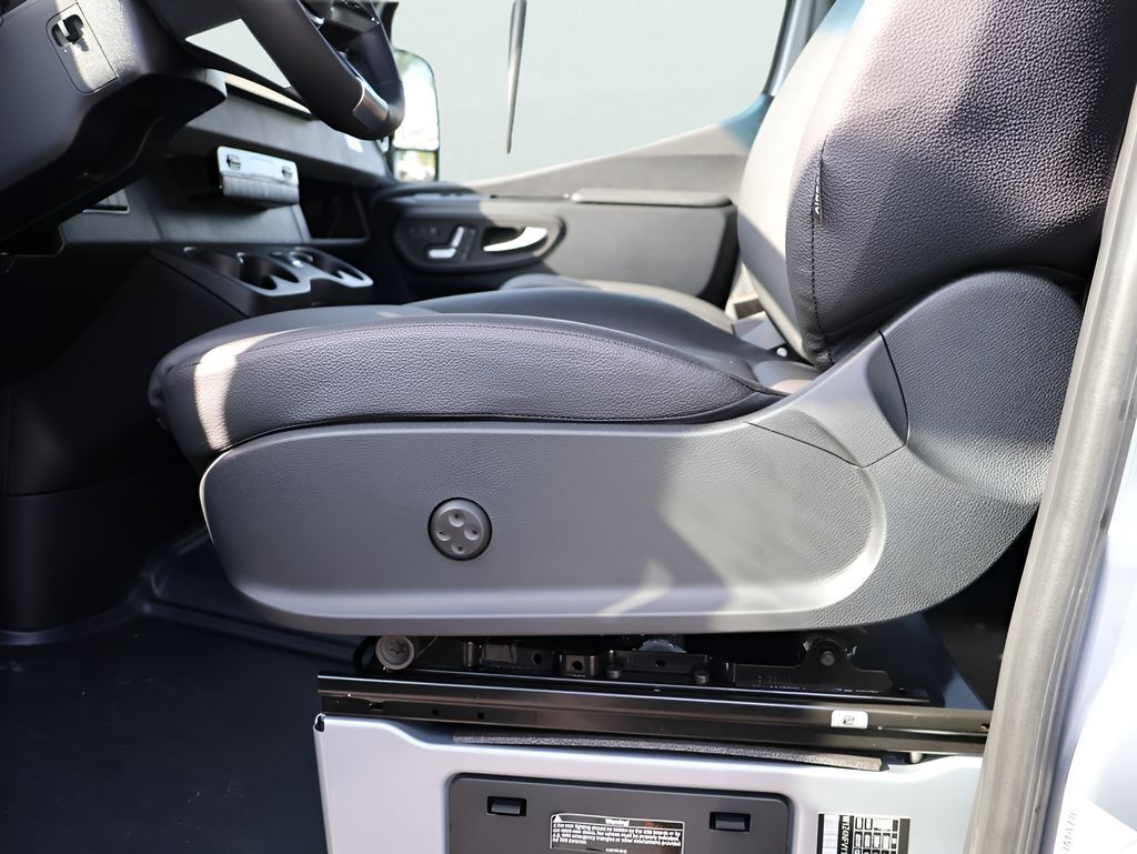2026 Mercedes-Benz Sprinter 2500 Passenger 144 WB High Roof San Clemente CA