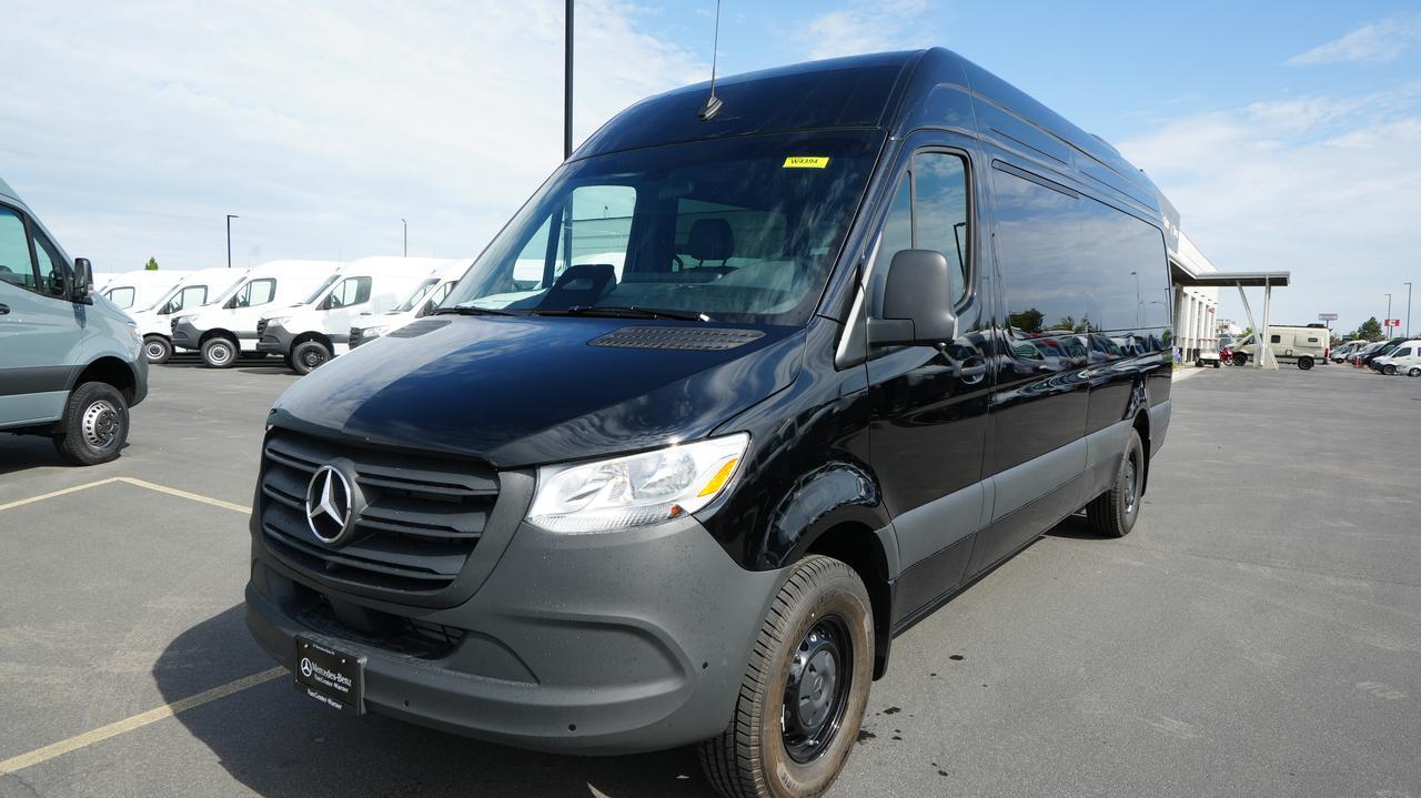 New 2026 Mercedes-Benz Sprinter 2500 Passenger 170 WB