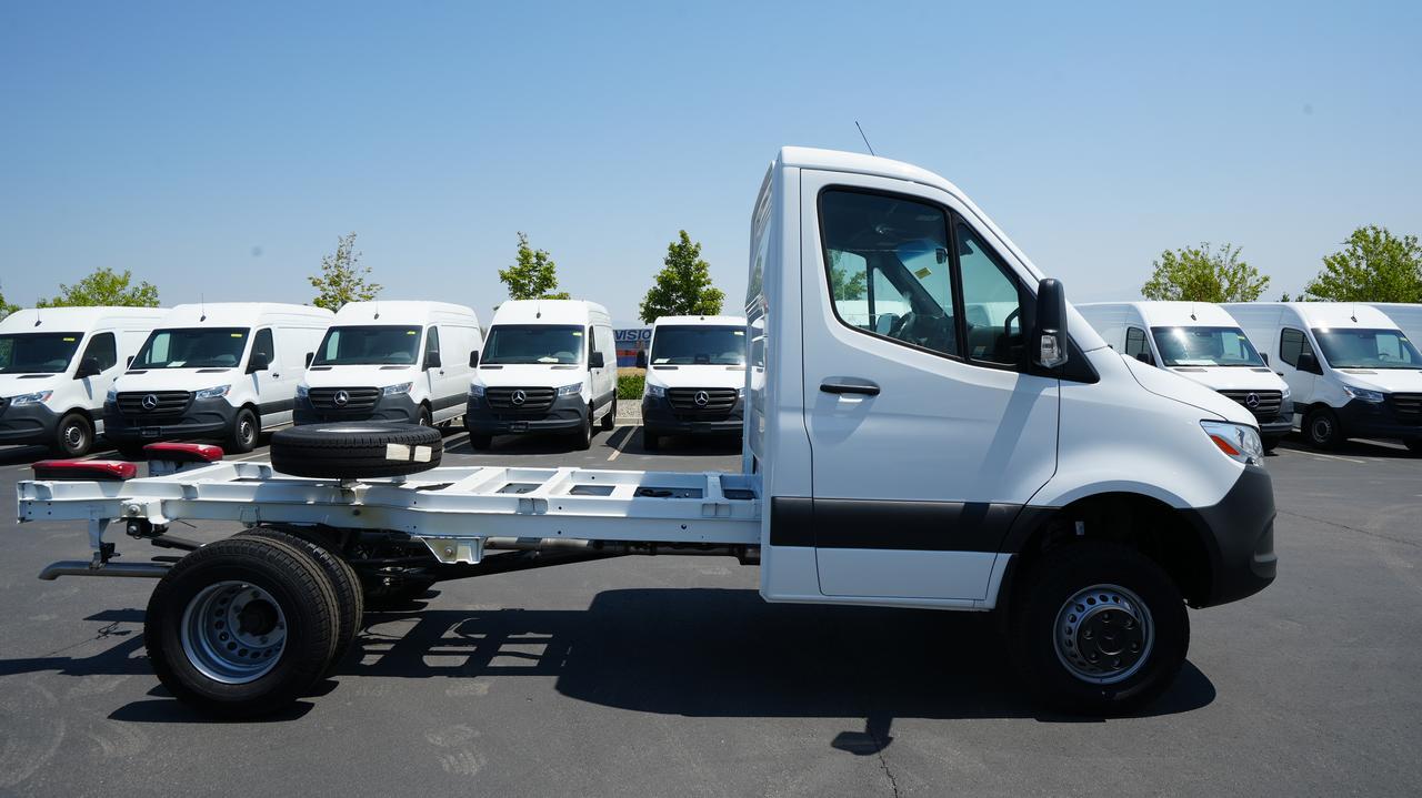 New 2026 Mercedes-Benz Sprinter 3500XD Chassis 144 WB