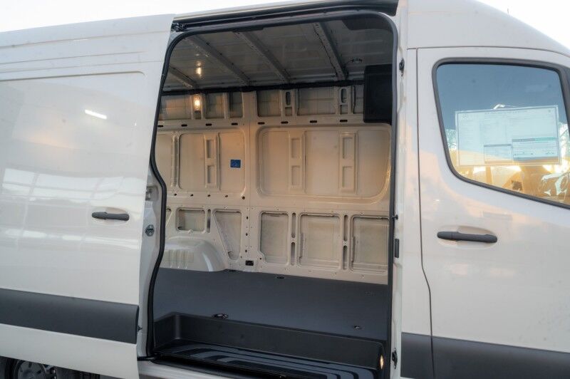 2026 Mercedes-Benz Sprinter Cargo Van 2500 Standard Roof I4 Diesel HO 144" RWD Peoria AZ
