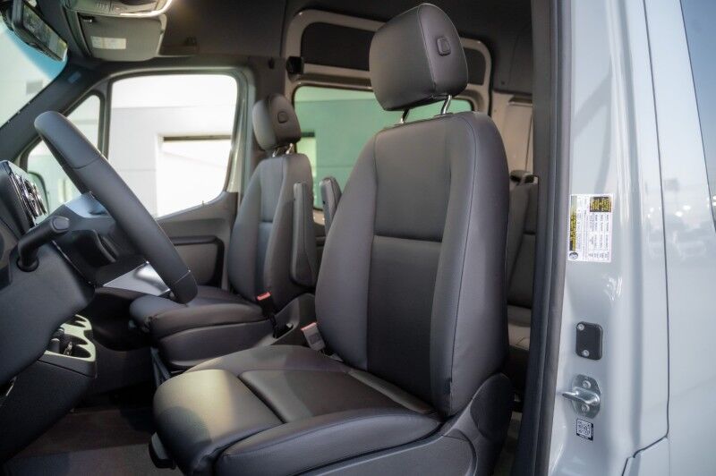 2026 Mercedes-Benz Sprinter Crew Van 2500 Standard Roof I4 Diesel HO 144" RWD Peoria AZ