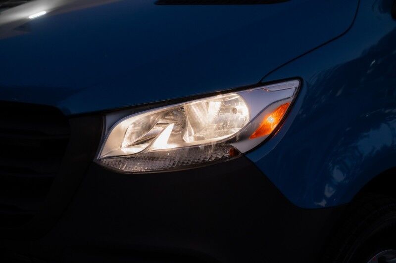 2026 Mercedes-Benz Sprinter Crew Van 2500 Standard Roof I4 Diesel 144" RWD Peoria AZ