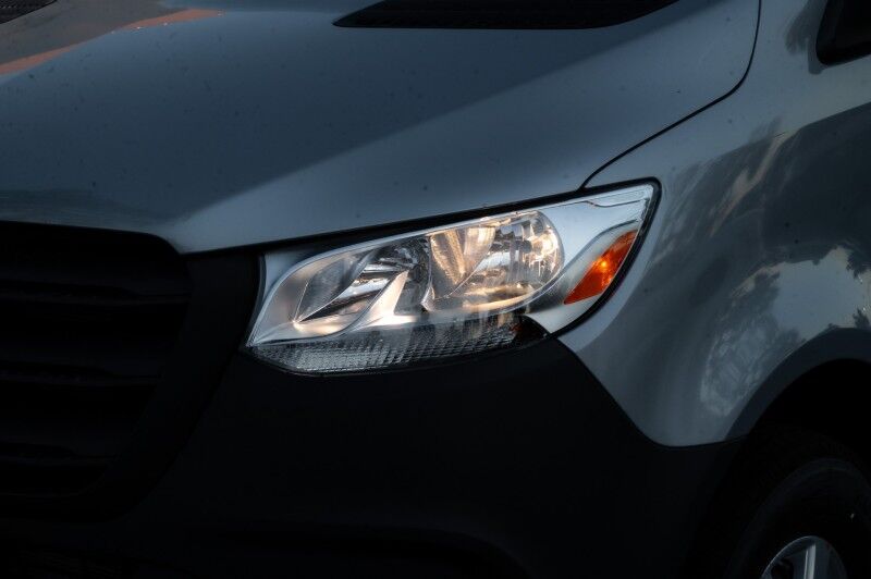 2026 Mercedes-Benz Sprinter Crew Van 2500 Standard Roof I4 Diesel 144" RWD Peoria AZ