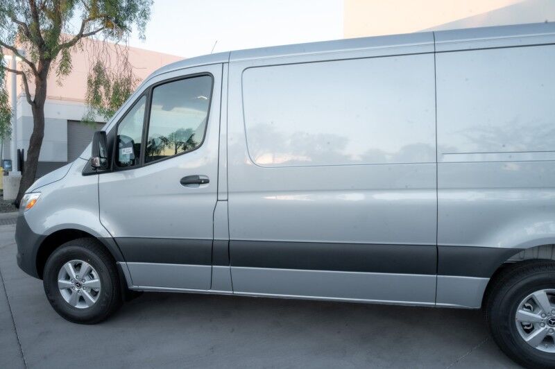 2026 Mercedes-Benz Sprinter Crew Van 2500 Standard Roof I4 Diesel 144" RWD Peoria AZ