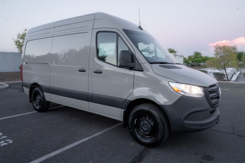 2026 Mercedes-Benz Sprinter Crew Van 2500 Standard Roof I4 Diesel HO 144" RWD