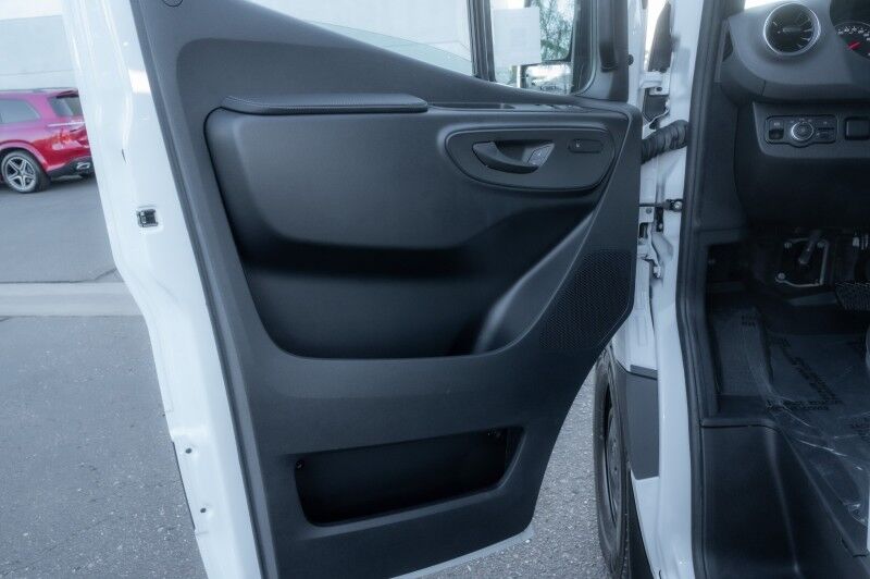 2026 Mercedes-Benz Sprinter Crew Van 2500 Standard Roof I4 Diesel HO 144" RWD Peoria AZ