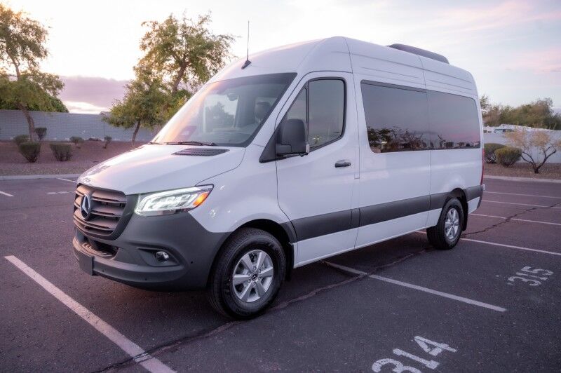 2026 Mercedes-Benz Sprinter Passenger Van 2500 High Roof I4 Diesel HO 144" RWD Select