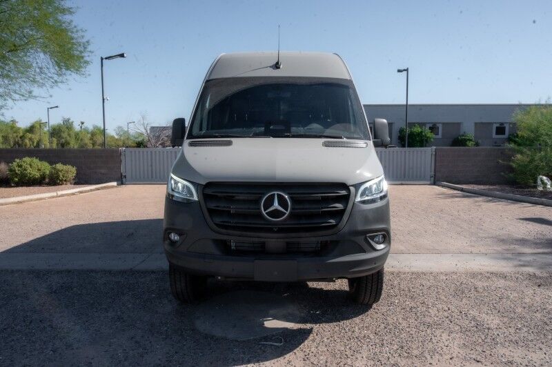 2026 Mercedes-Benz Sprinter Passenger Van 2500 Standard Roof I4 Diesel HO 144" RWD Select