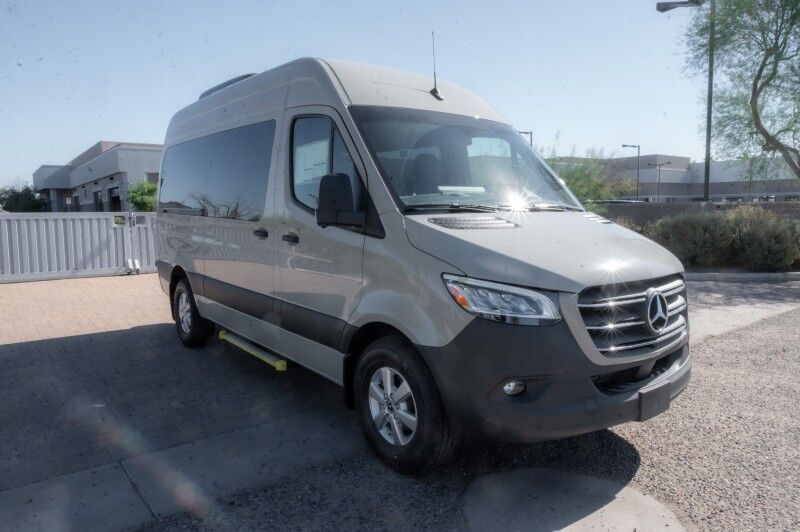 2026 Mercedes-Benz Sprinter Passenger Van 2500 Standard Roof I4 Diesel HO 144" RWD Select