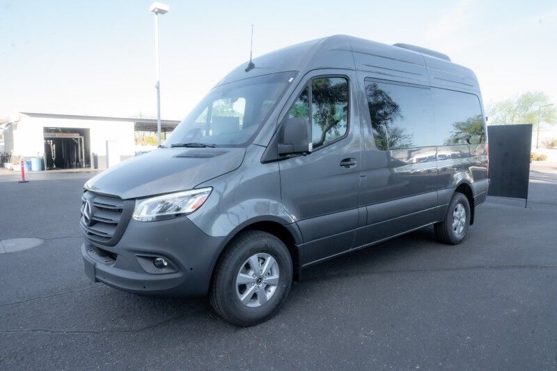 2026 Mercedes-Benz Sprinter Passenger Van 2500 Standard Roof I4 Diesel HO 144" RWD Select