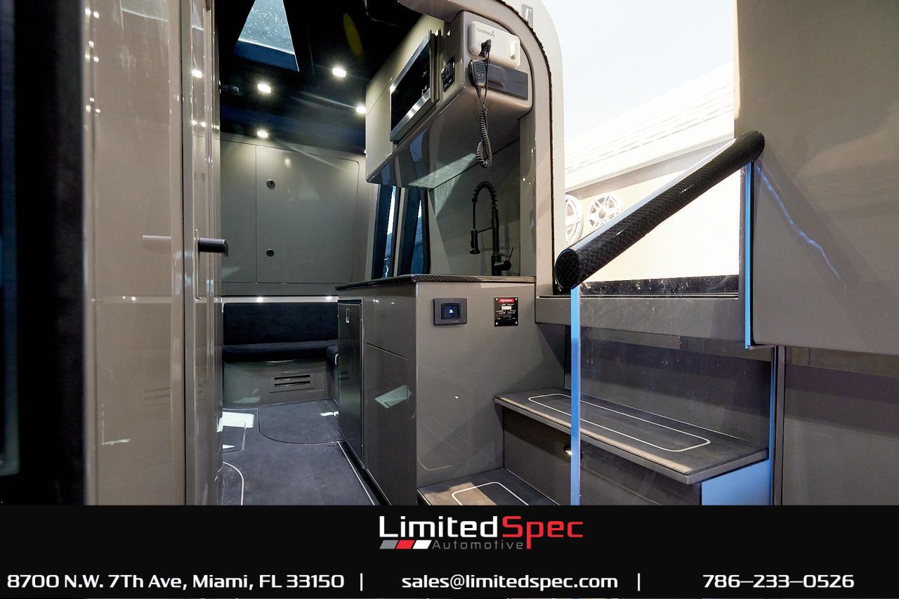 2026 Midnight Express 52 Mansory Miami FL