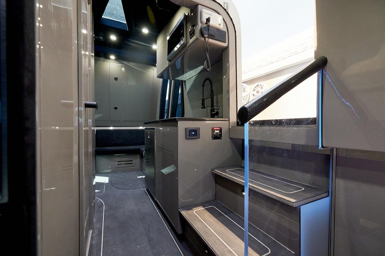 2026 Midnight Express 52 Mansory Miami FL