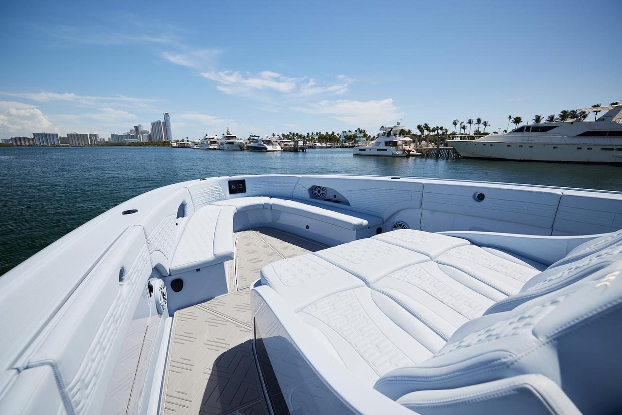 2026 Midnight Express 52 Mansory Miami FL