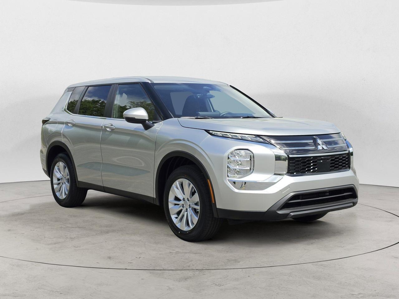 2026 Mitsubishi Outlander ES