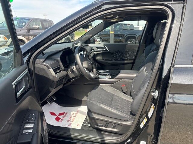 2026 Mitsubishi Outlander GT Whitecourt AB
