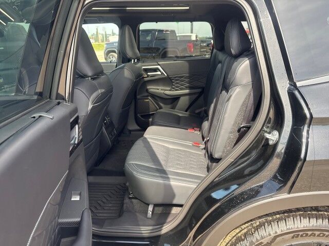 2026 Mitsubishi Outlander GT Whitecourt AB