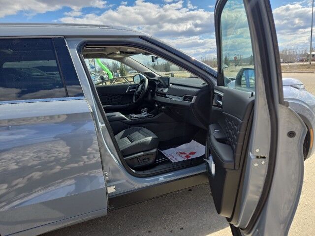 2026 Mitsubishi Outlander GT Whitecourt AB