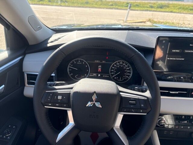 2026 Mitsubishi Outlander LE Whitecourt AB