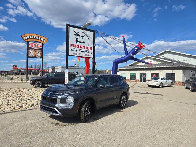 2026 Mitsubishi Outlander LE