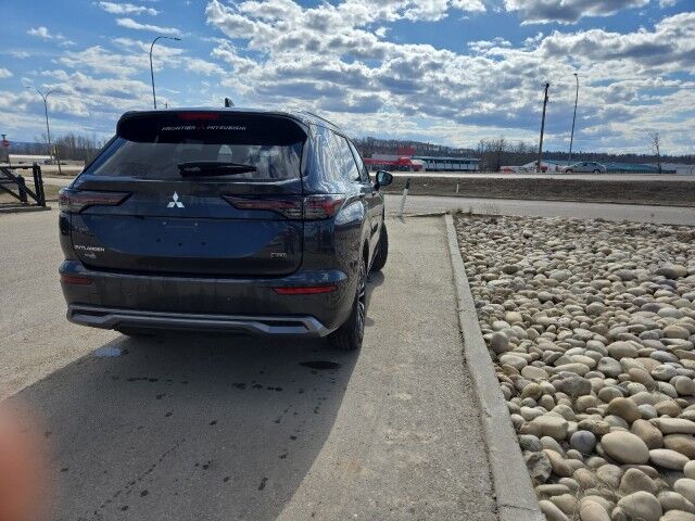 2026 Mitsubishi Outlander LE Whitecourt AB
