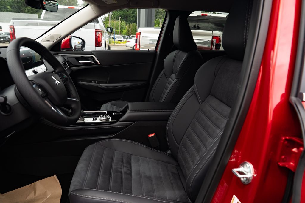 2026 Mitsubishi Outlander PHEV SE Milwaukie OR
