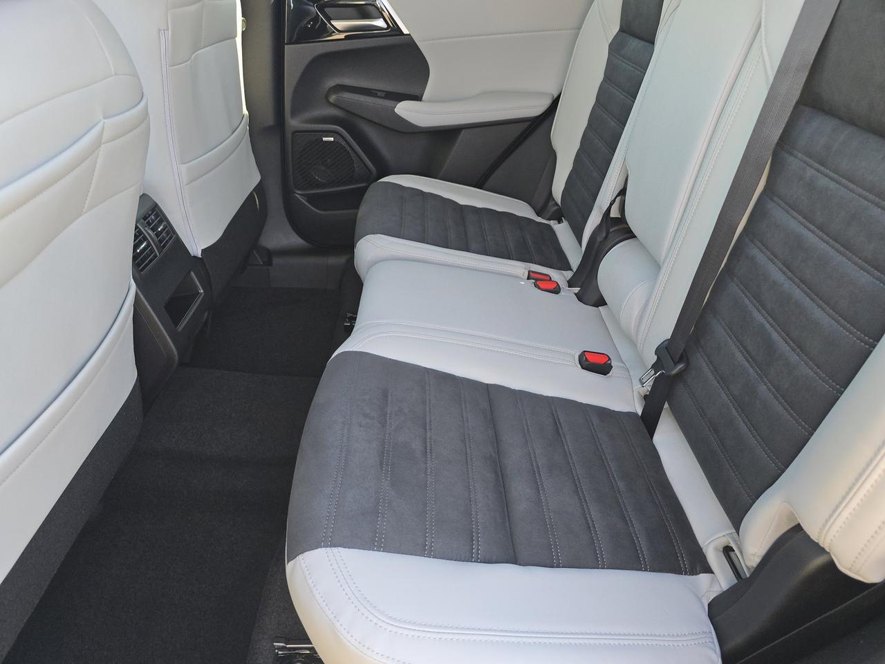 2026 Mitsubishi Outlander SE Chattanooga TN