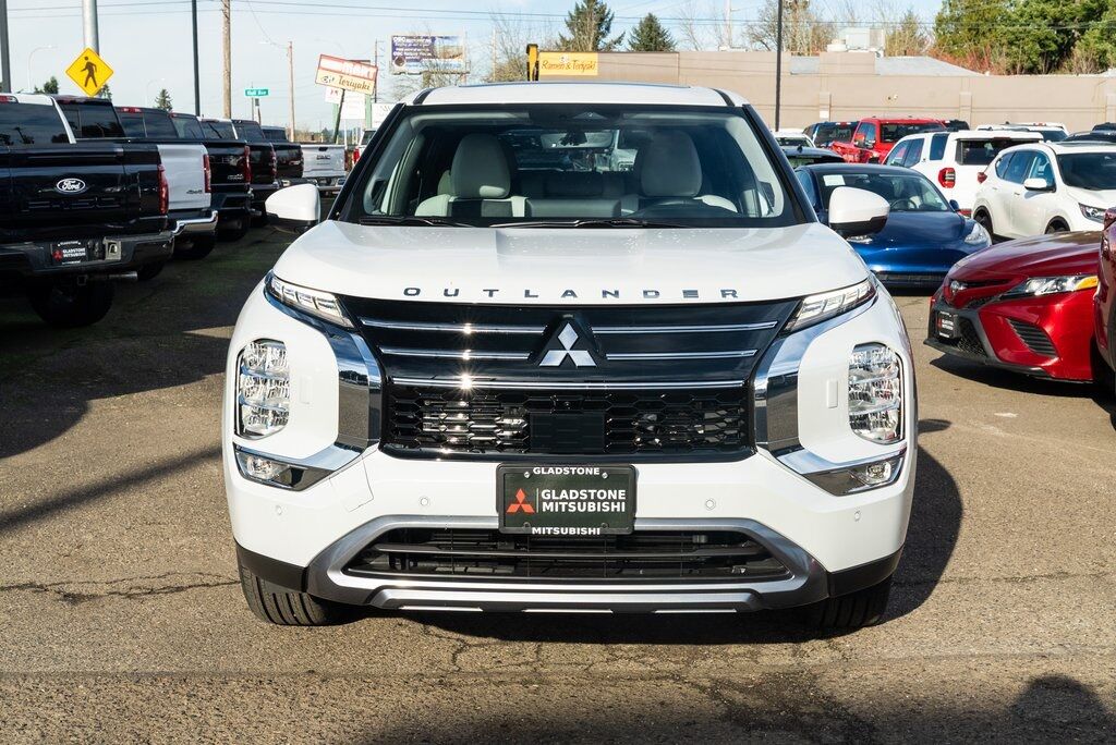 2026 Mitsubishi Outlander SE Milwaukie OR