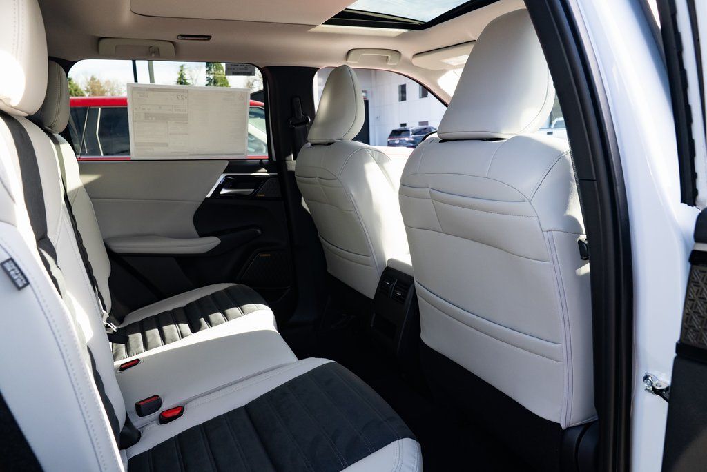 2026 Mitsubishi Outlander SE Milwaukie OR