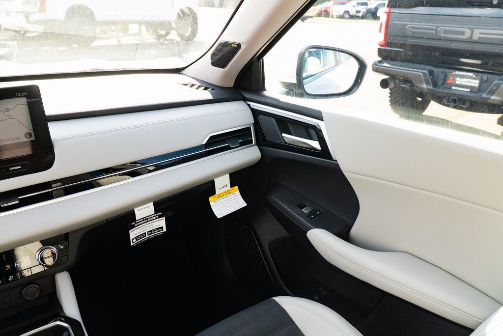 2026 Mitsubishi Outlander SE Milwaukie OR