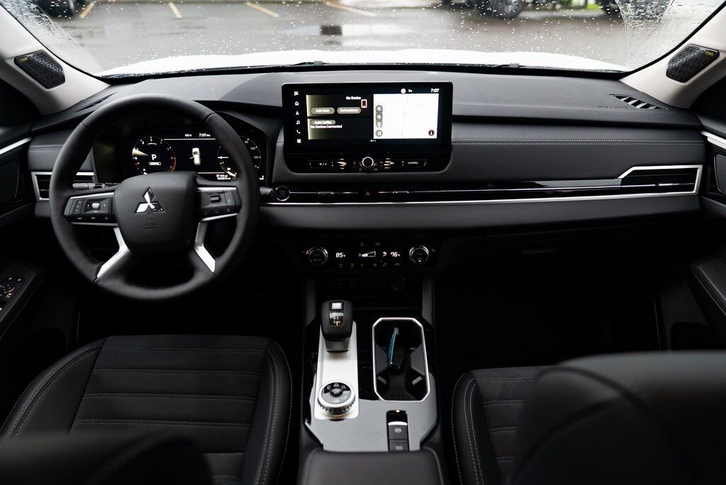 2026 Mitsubishi Outlander SE Milwaukie OR