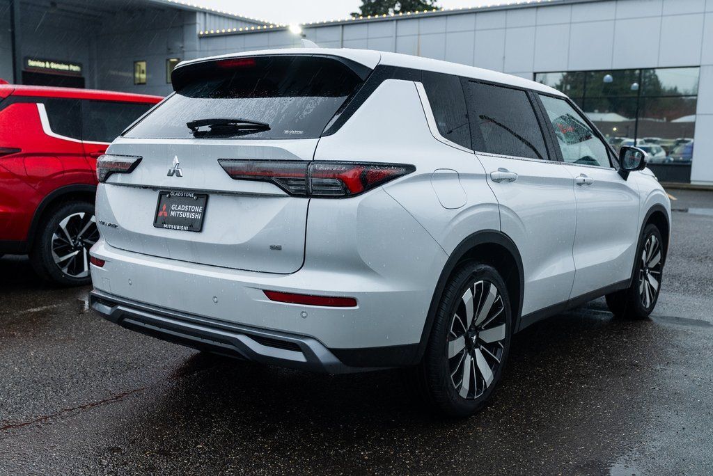 2026 Mitsubishi Outlander SE Milwaukie OR