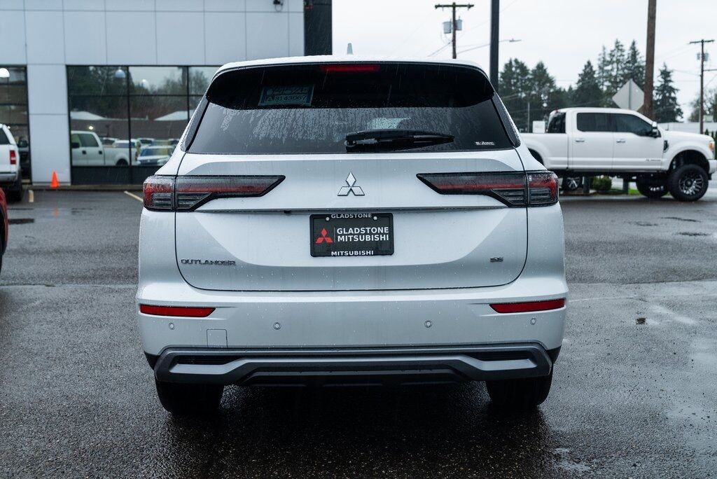 2026 Mitsubishi Outlander SE Milwaukie OR