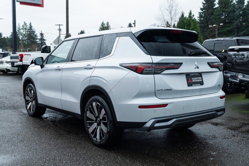 2026 Mitsubishi Outlander SE Milwaukie OR