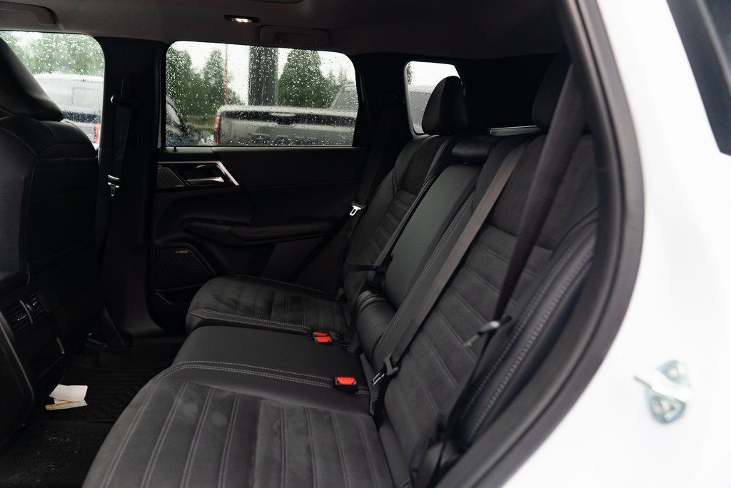 2026 Mitsubishi Outlander SE Milwaukie OR