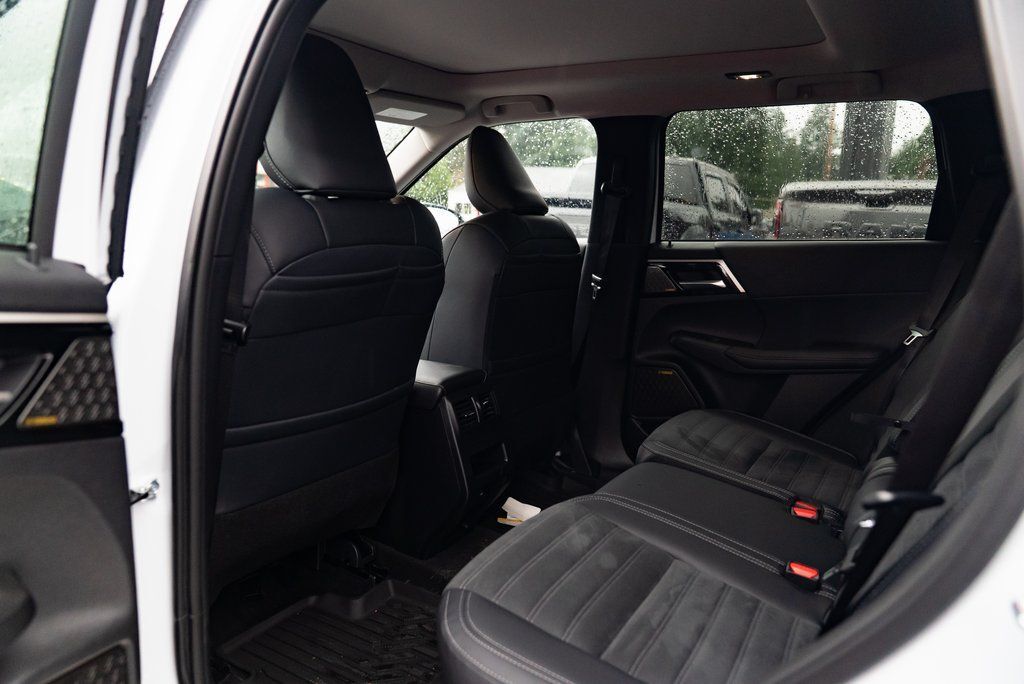 2026 Mitsubishi Outlander SE Milwaukie OR