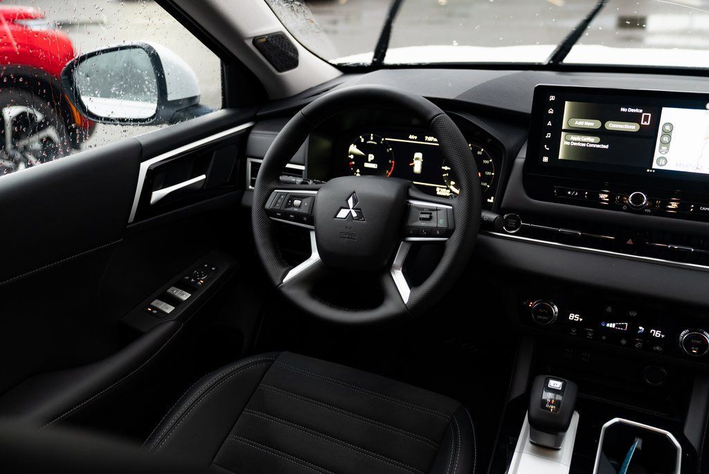 2026 Mitsubishi Outlander SE Milwaukie OR