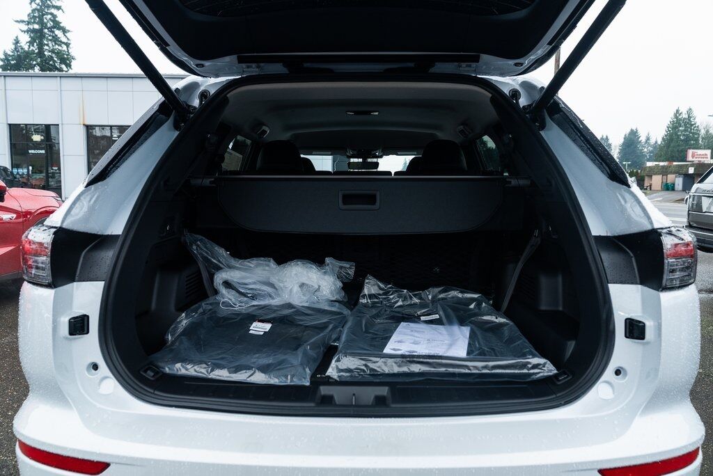 2026 Mitsubishi Outlander SE Milwaukie OR