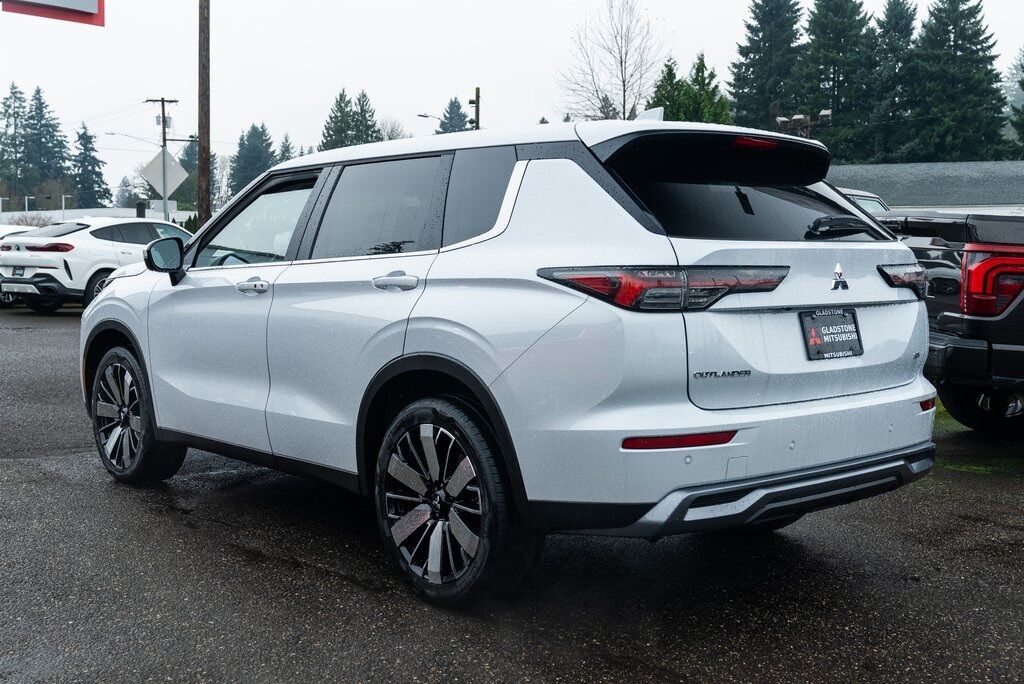 2026 Mitsubishi Outlander SE Milwaukie OR