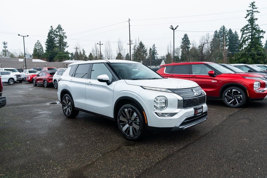 2026 Mitsubishi Outlander SE Milwaukie OR