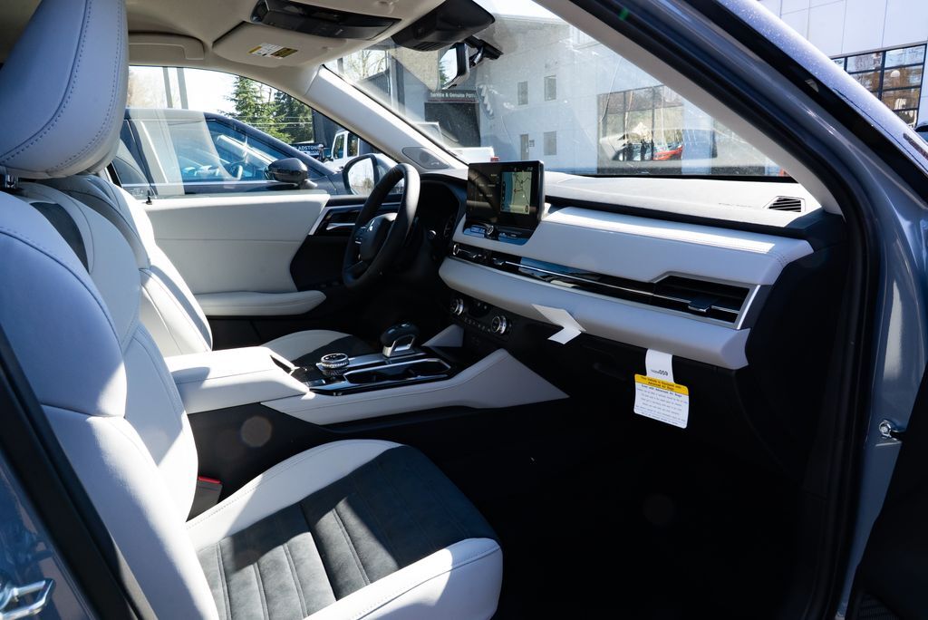 2026 Mitsubishi Outlander SE Milwaukie OR