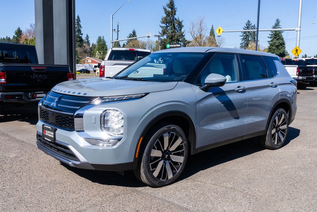 2026 Mitsubishi Outlander SE Milwaukie OR
